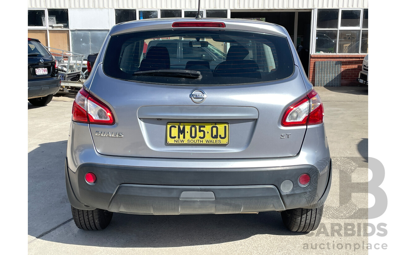 10/2013 Nissan Dualis ST (4x2) J10 MY13 4d Wagon Grey 2.0L