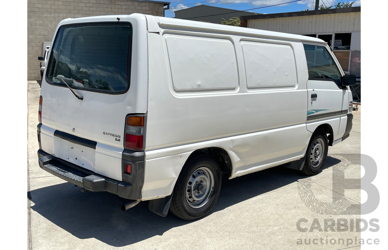 10/2003 Mitsubishi Express SWB SJ-MY03 Van White 2.0L