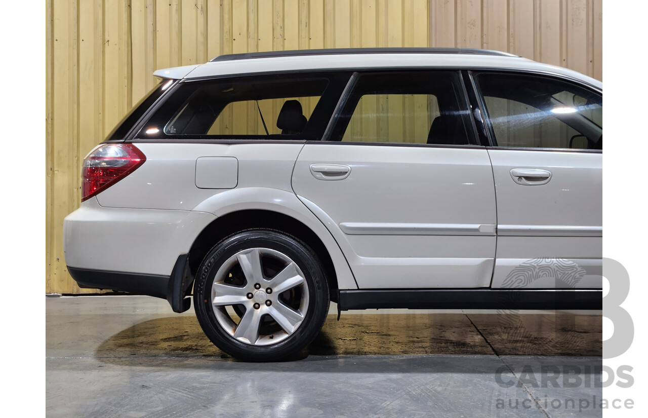 9/2007 Subaru Outback 2.5i MY07 4d Wagon Pearl White 2.5L