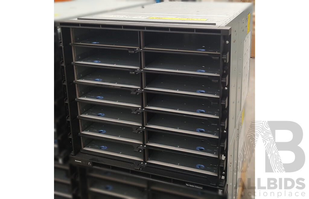 Lenovo (8721 HC2) Server Chassis