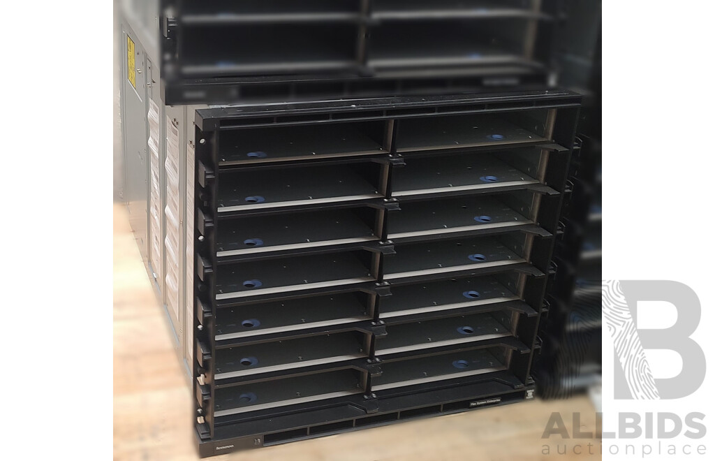 Lenovo (8721 HC2) Server Chassis