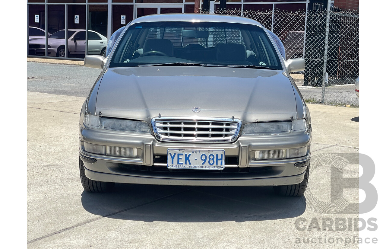 11/1998 Holden Statesman V6 VSIII 4d Sedan Gold 3.8L