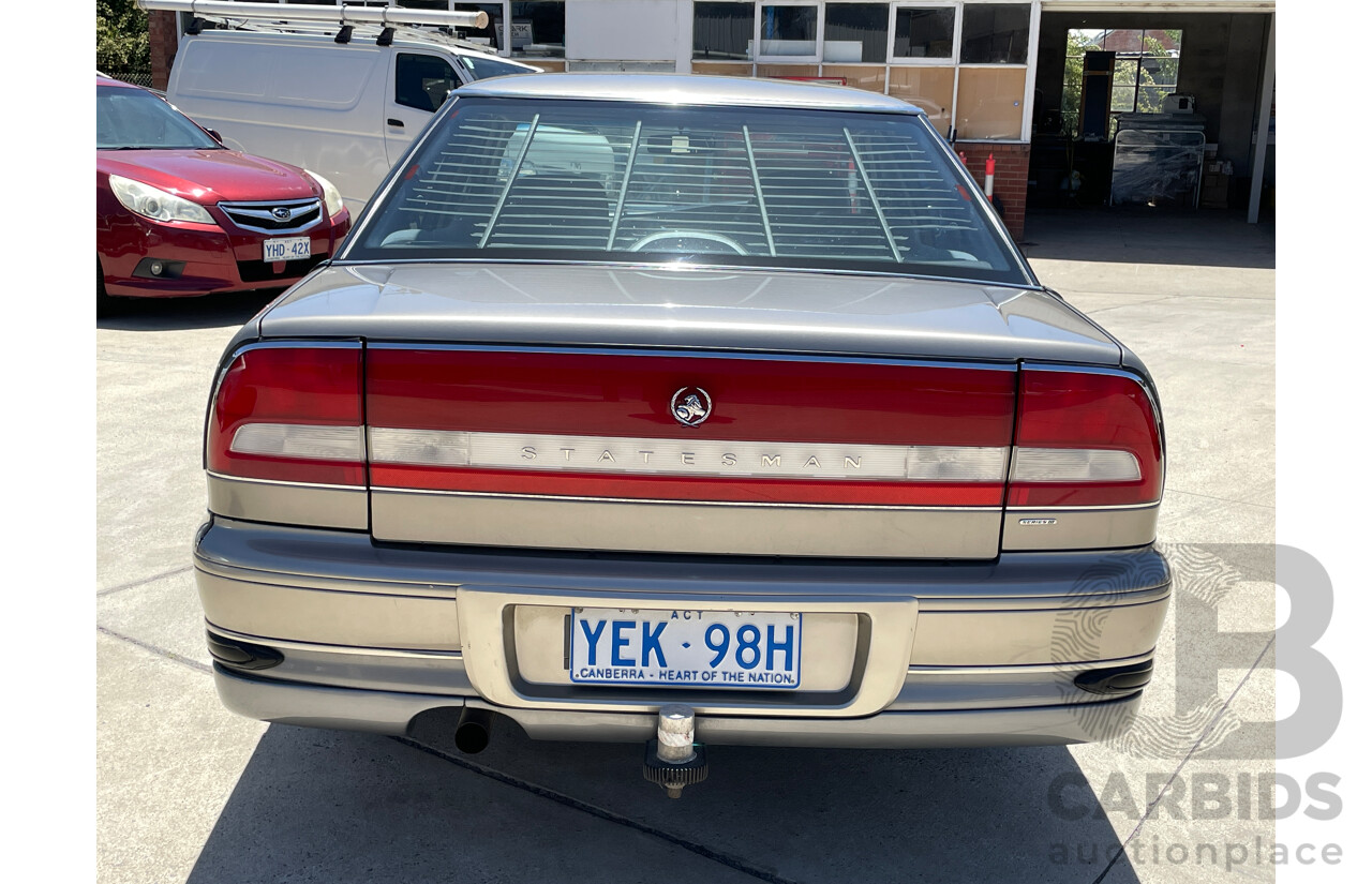 11/1998 Holden Statesman V6 VSIII 4d Sedan Gold 3.8L