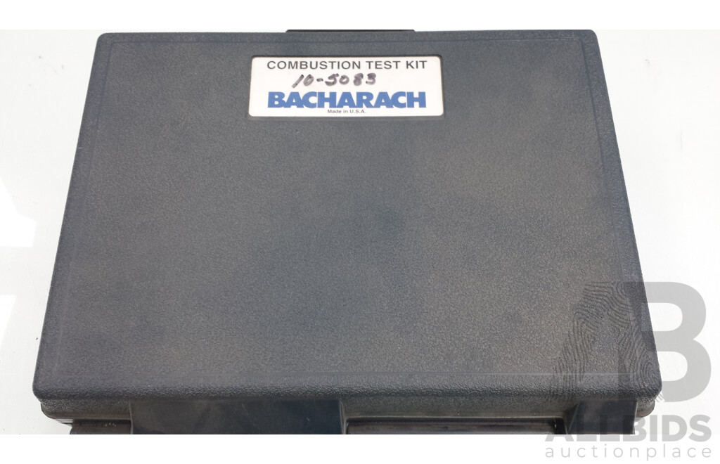 Bacharach 11-9026 Fyrite Gas Analyzer Co2 and O2 Indicators