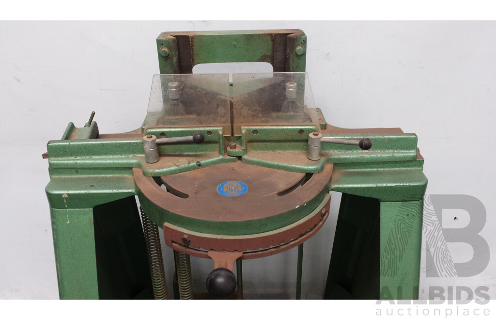 Rammefabriken Jyden Miter Frame Cutter