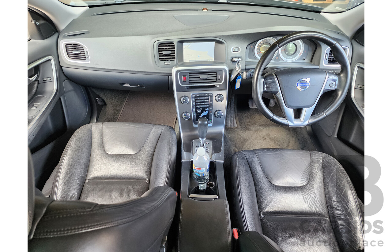 11/2011 Volvo V60 T4 F MY12 4d Wagon Black 1.6L Turbo