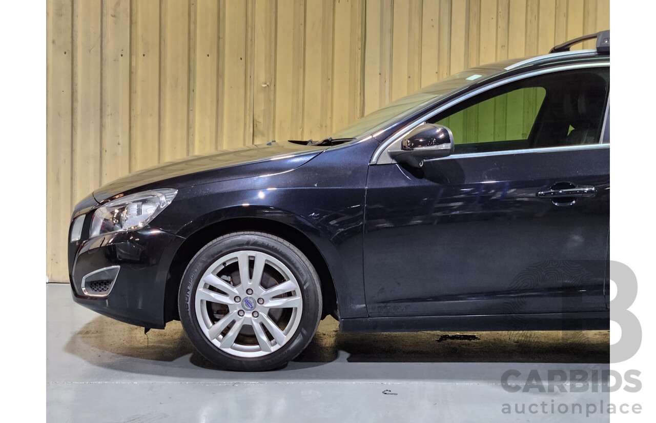 11/2011 Volvo V60 T4 F MY12 4d Wagon Black 1.6L Turbo