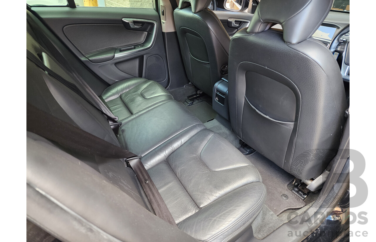 11/2011 Volvo V60 T4 F MY12 4d Wagon Black 1.6L Turbo