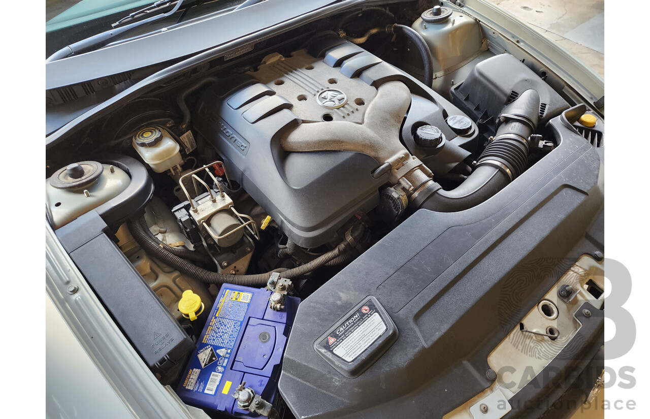 4/2006 Holden Commodore SVZ VZ MY06 4d Sedan Metallic Silver 3.6L