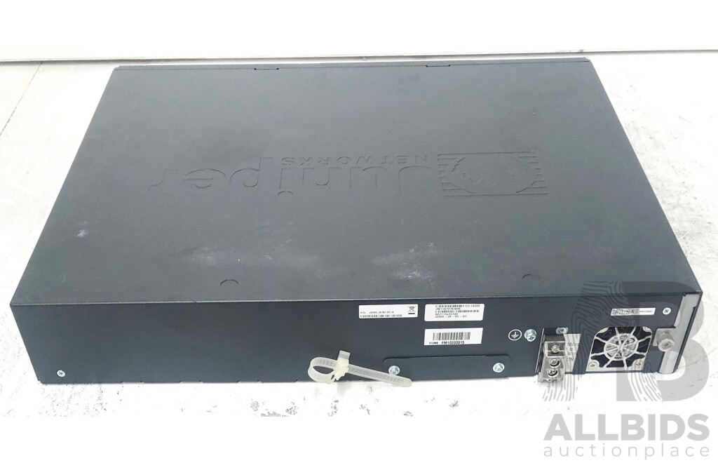 Juniper Networks (J2350-JB-SC-DC) J2350 Modular Router