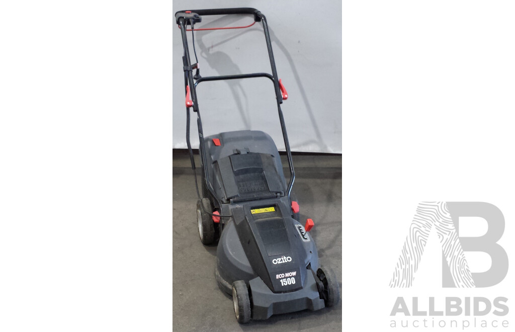 Ozito Electric Lawn Mower With Catcher