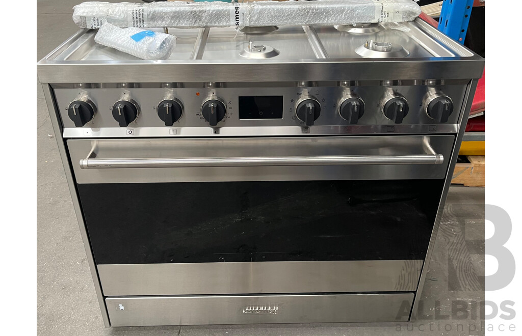 Smeg 90cm Stainless Steel Dual Fuel Freestanding Cooker - CS95GMXNA1 Ex Display - ORP $3432