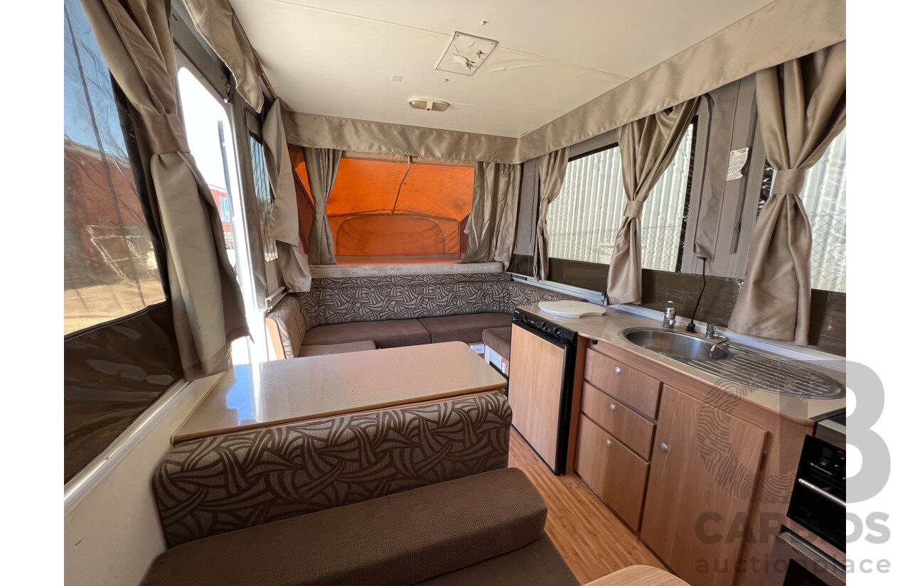 04/2013 Jayco Swan Popup Caravan