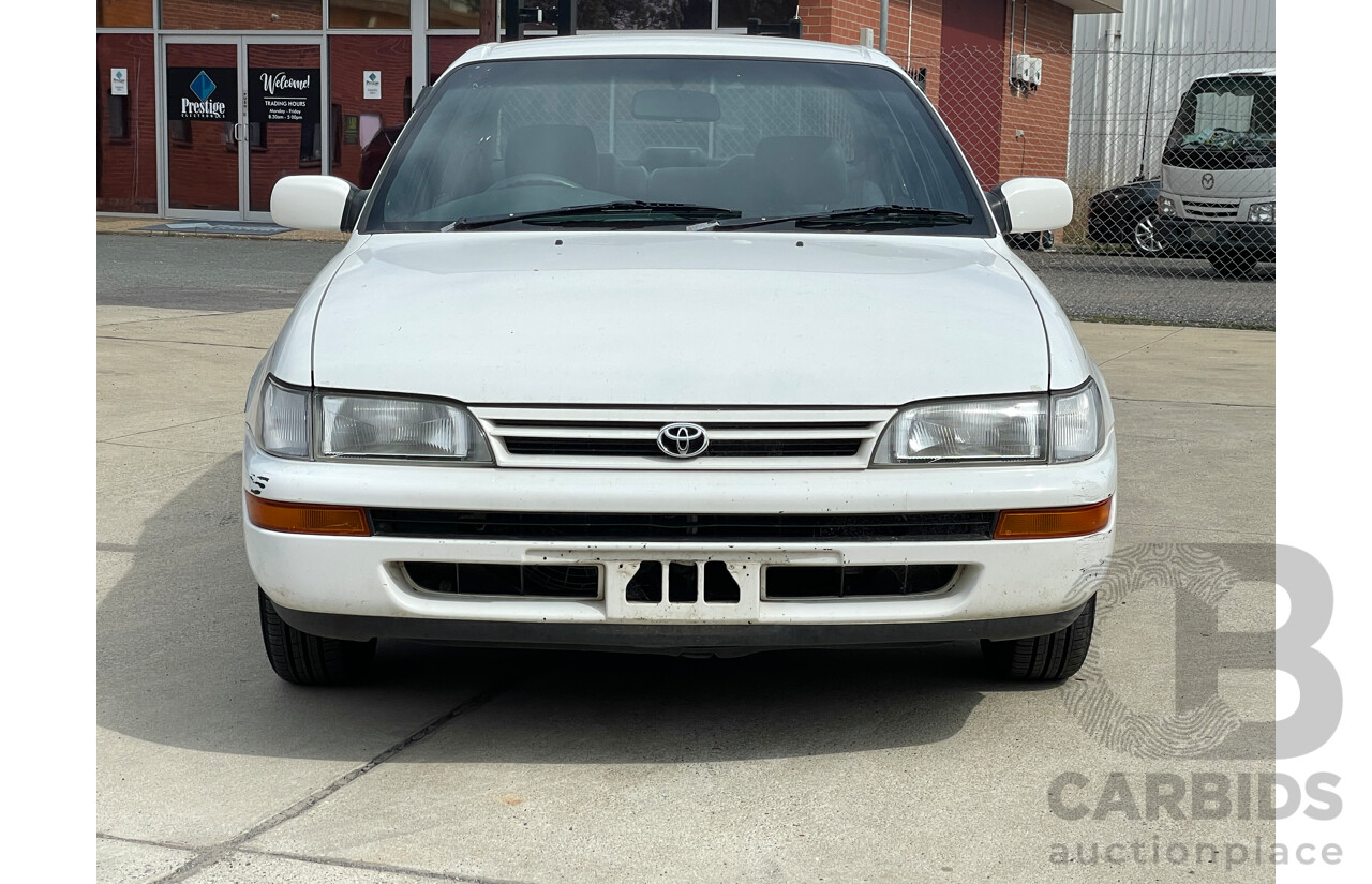 11/1995 Toyota Corolla Ultima AE102X 4d Sedan White 1.8L