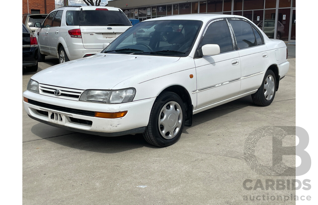 11/1995 Toyota Corolla Ultima AE102X 4d Sedan White 1.8L