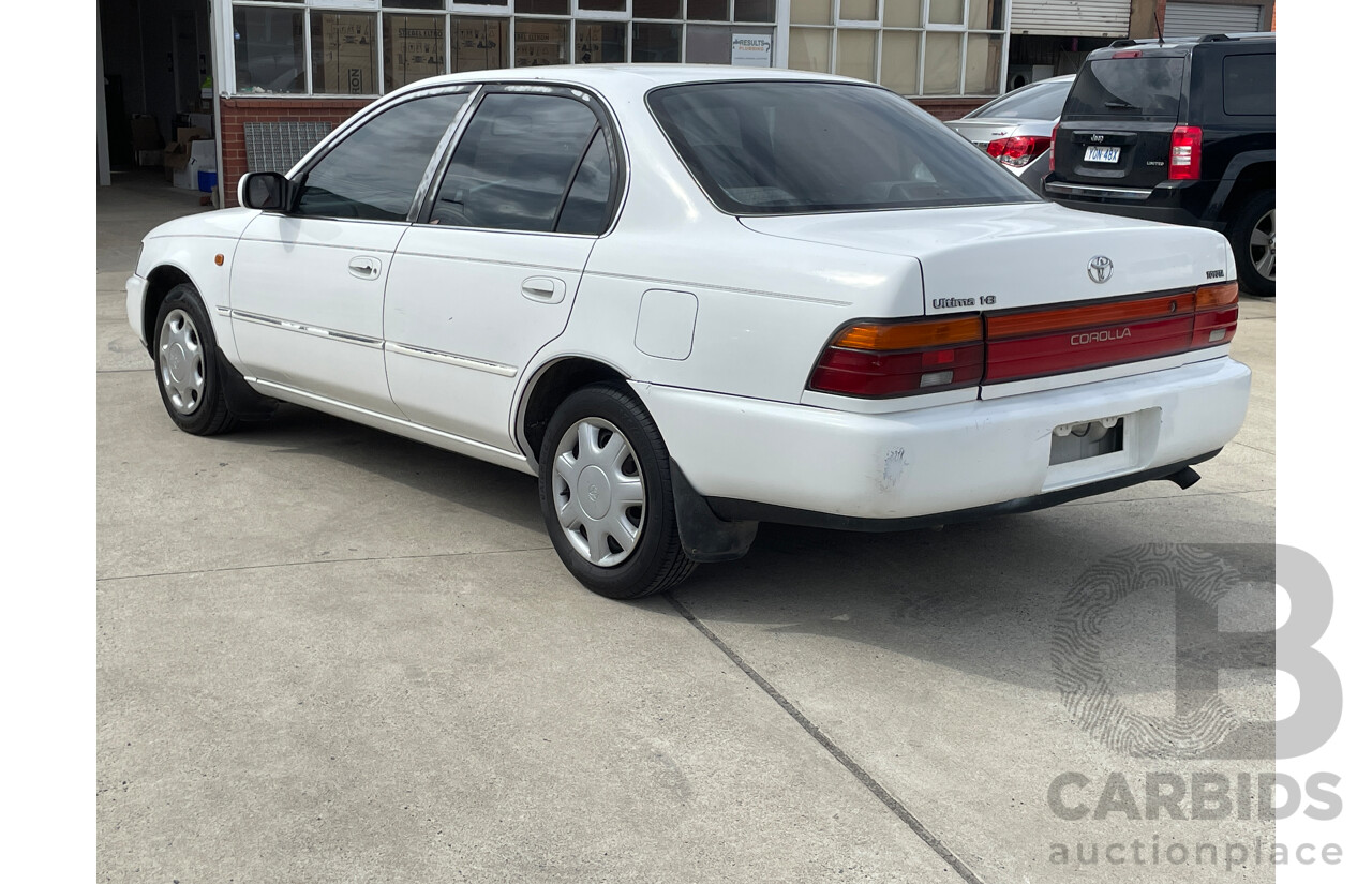 11/1995 Toyota Corolla Ultima AE102X 4d Sedan White 1.8L