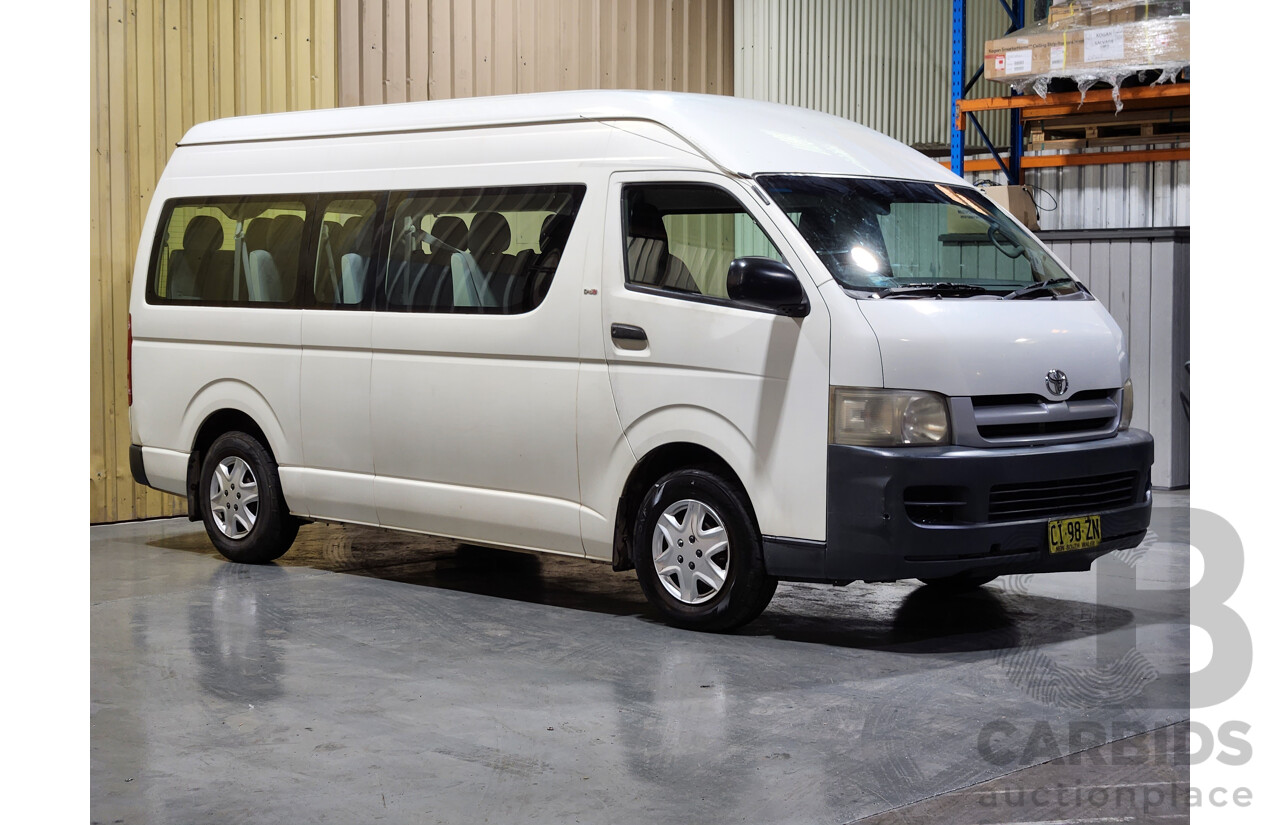 4/2007 Toyota Hiace Commuter KDH223R MY07 Bus White 3.0L Turbo Diesel - 12 Seater