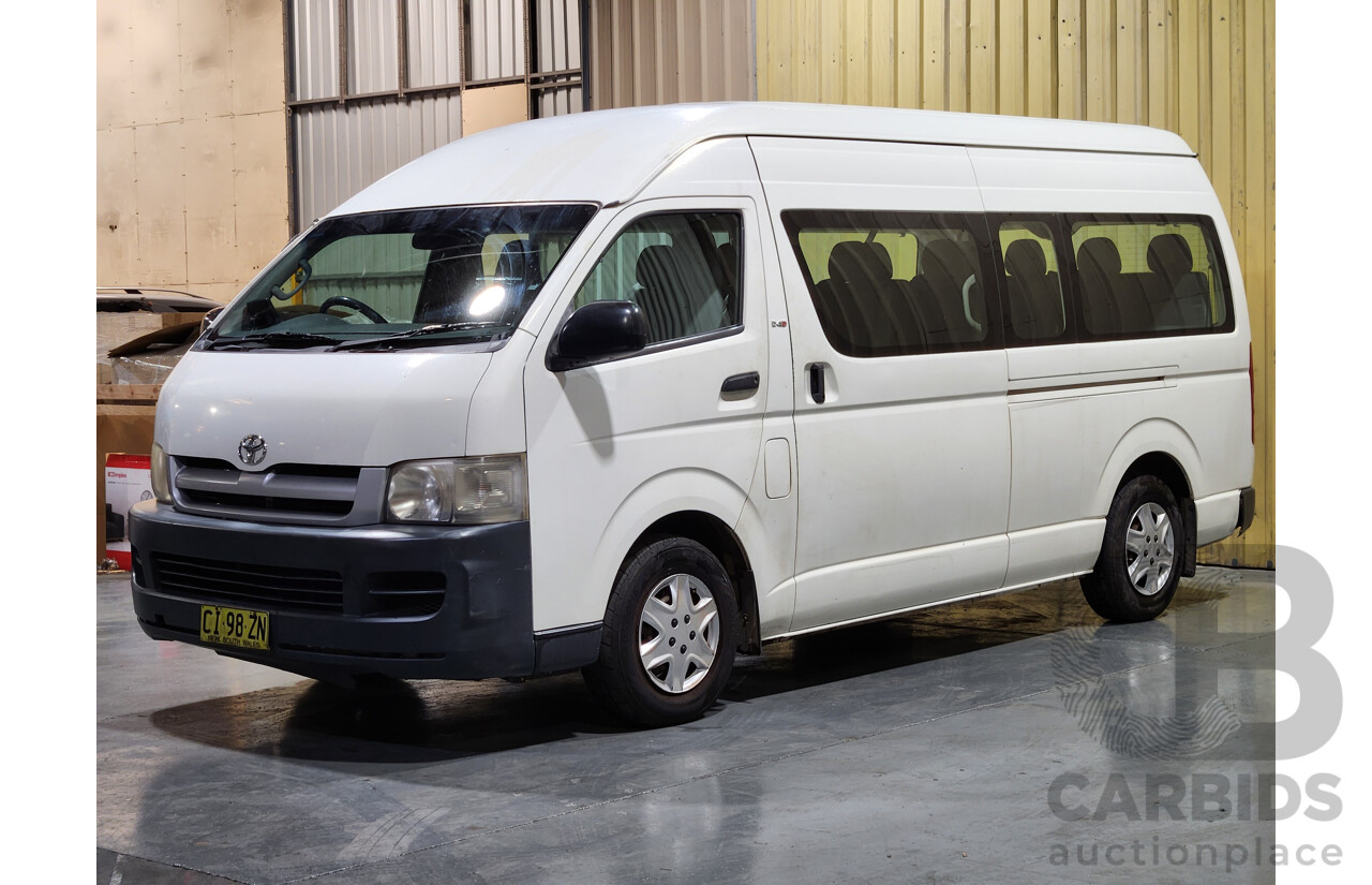 4/2007 Toyota Hiace Commuter KDH223R MY07 Bus White 3.0L Turbo Diesel - 12 Seater