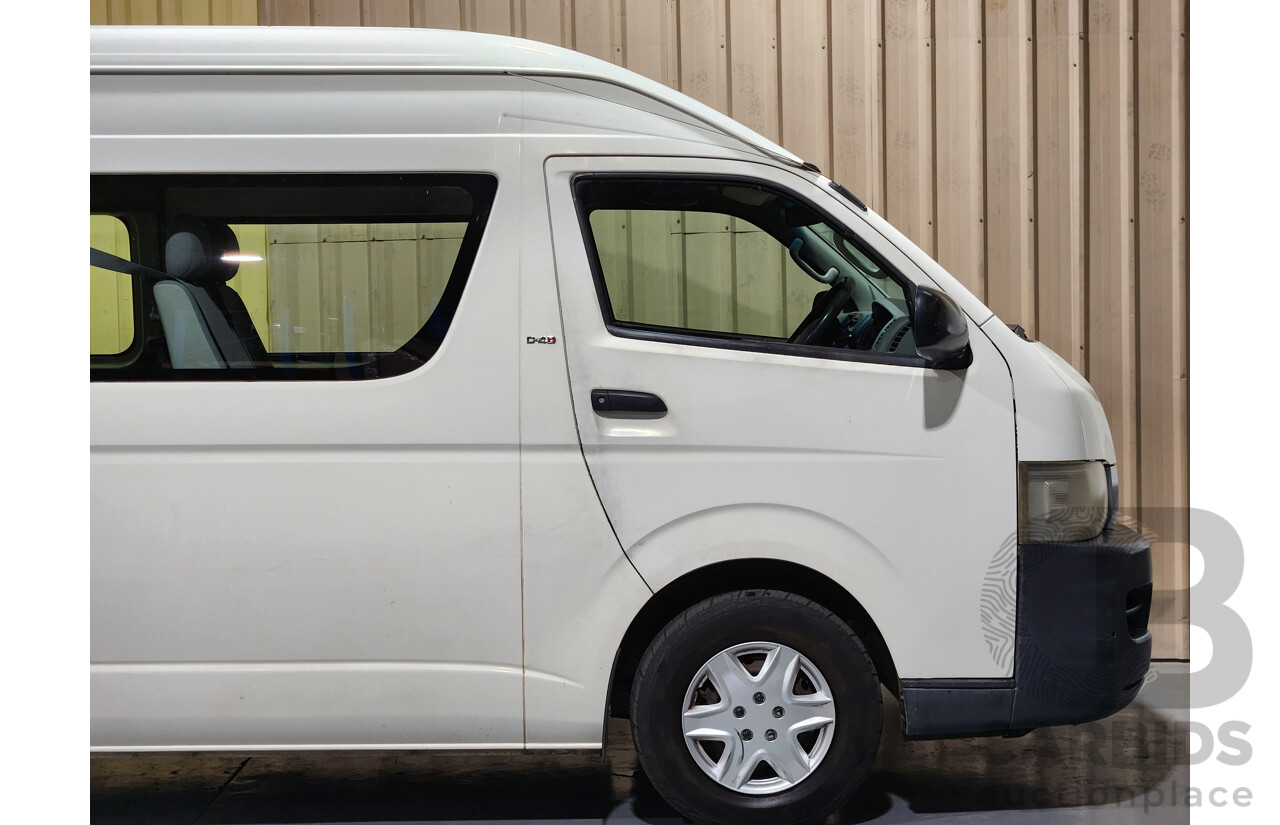 4/2007 Toyota Hiace Commuter KDH223R MY07 Bus White 3.0L Turbo Diesel - 12 Seater