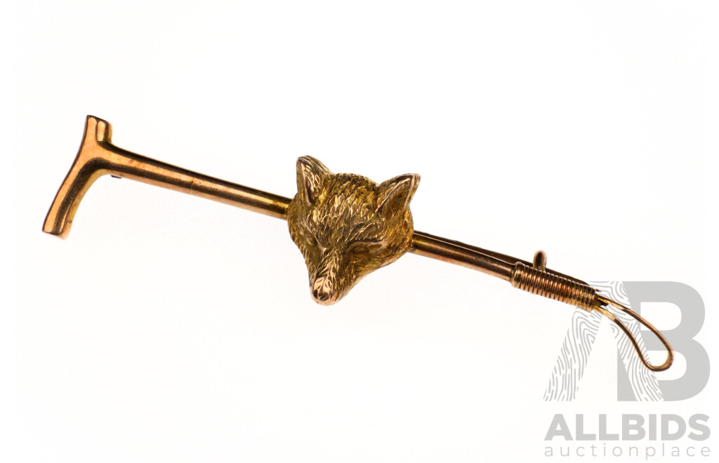 9ct Rose Gold Bar Brooch with Fox Hunting Scene, 2.2g