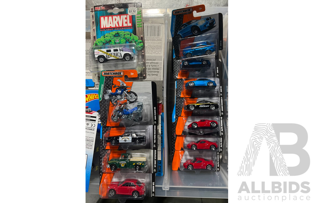 Hot Wheels Collectable Cars - Lot of Approximately 120