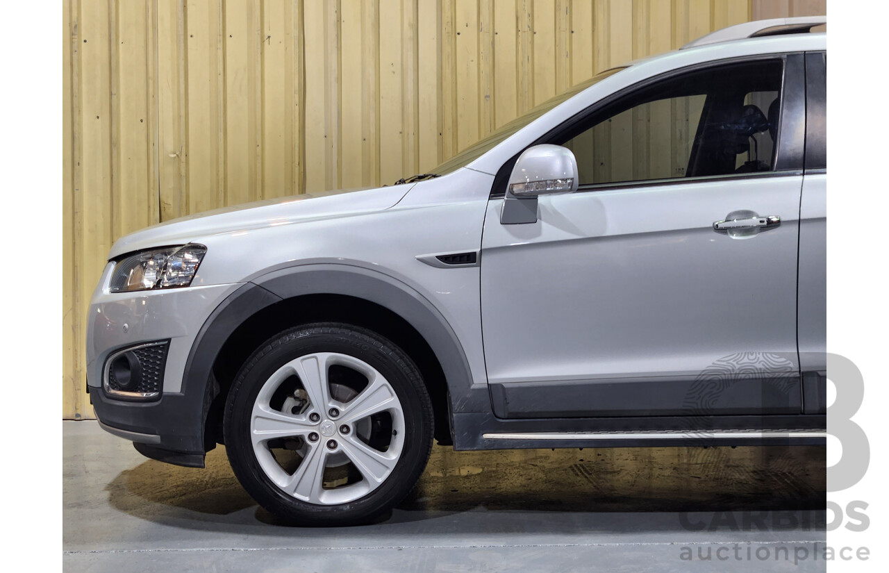 10/2014 Holden Captiva 7 LTZ (AWD) CG MY15 4d Wagon Silver 2.2L Turbo Diesel - 7 Seater