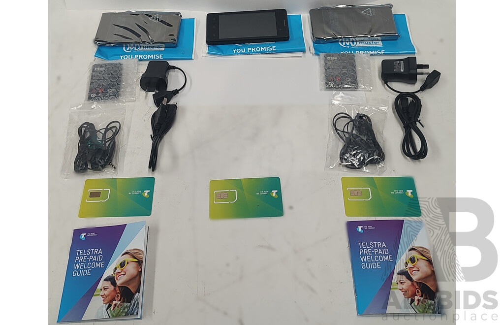 Telstra Smart-Plus 3G ZTE (T816) 4-Inch Mobile Phone - Lot of Three