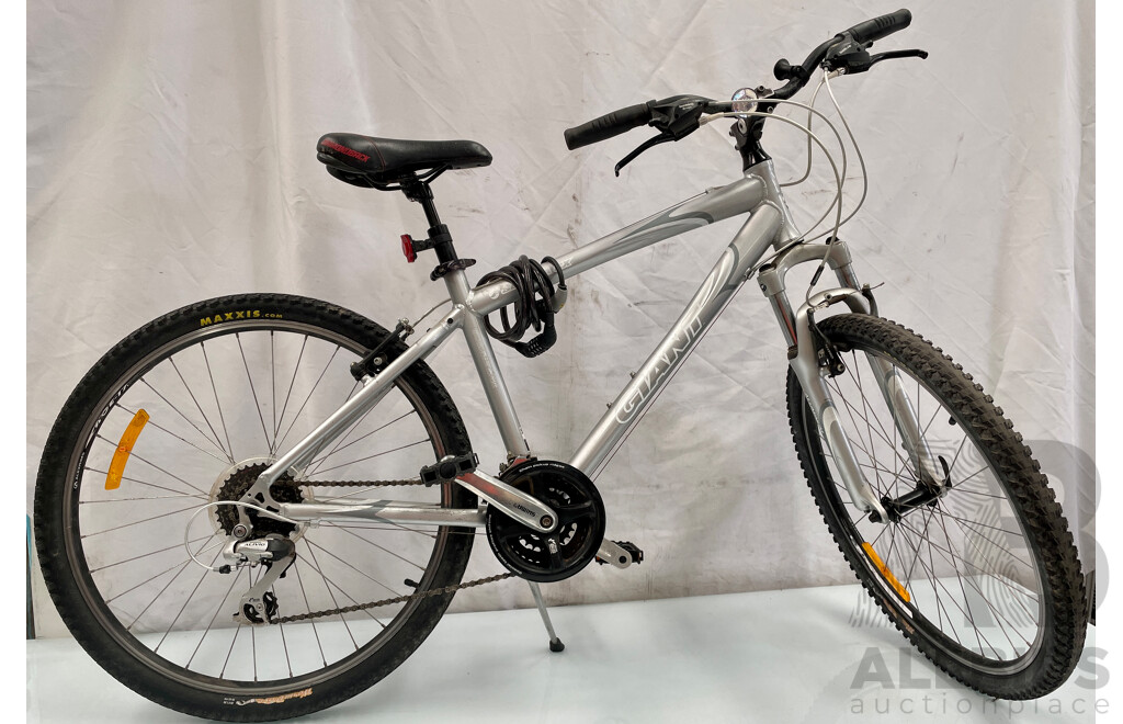 Giant Sedona CX Mountain Bike Size S - Grey