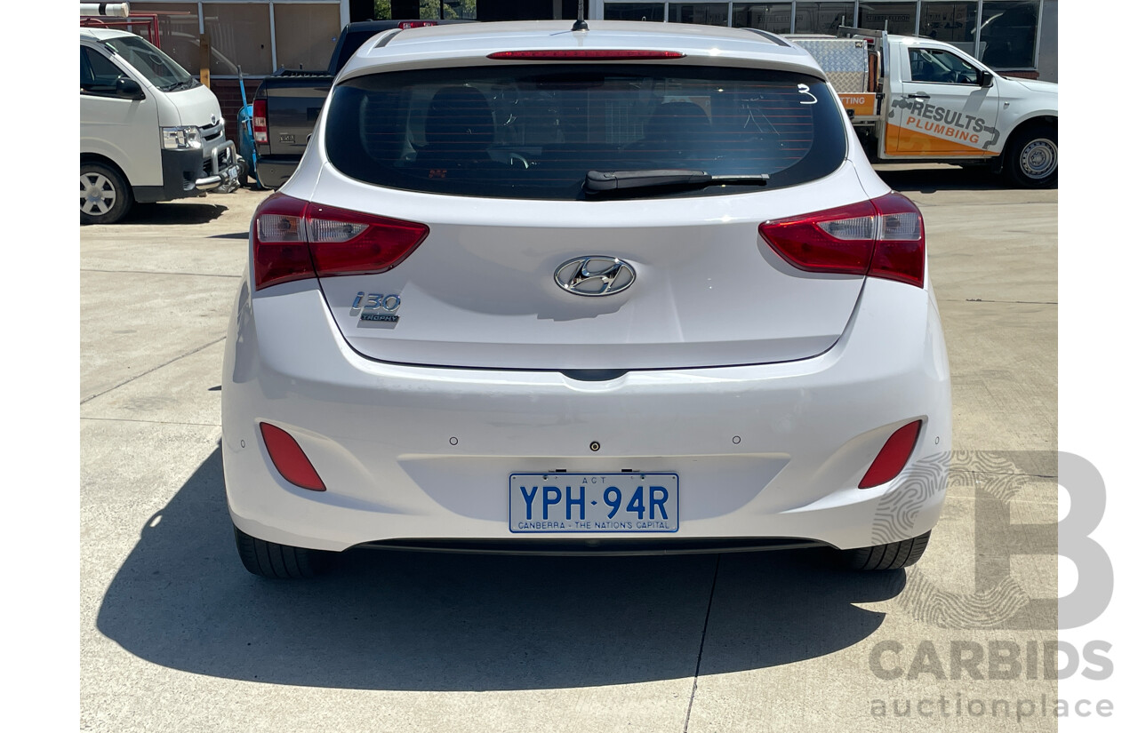 6/2014 Hyundai i30 Trophy GD MY14 5d Hatchback White 1.8L