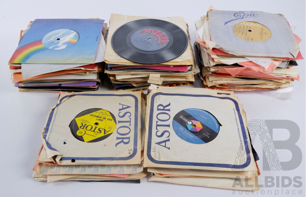 Approx 120 Vinyl Record Singles, Mixed Titles, Mostly 1960s. 70s & 80s 