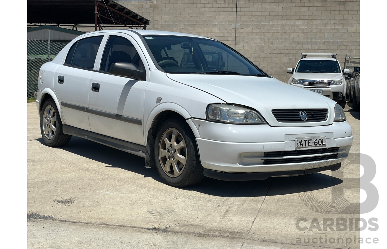2/2005 Holden Astra Classic TS 5d Hatchback White 1.8L