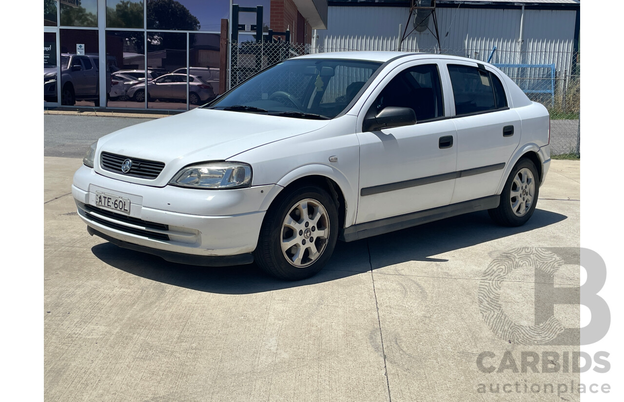 2/2005 Holden Astra Classic TS 5d Hatchback White 1.8L