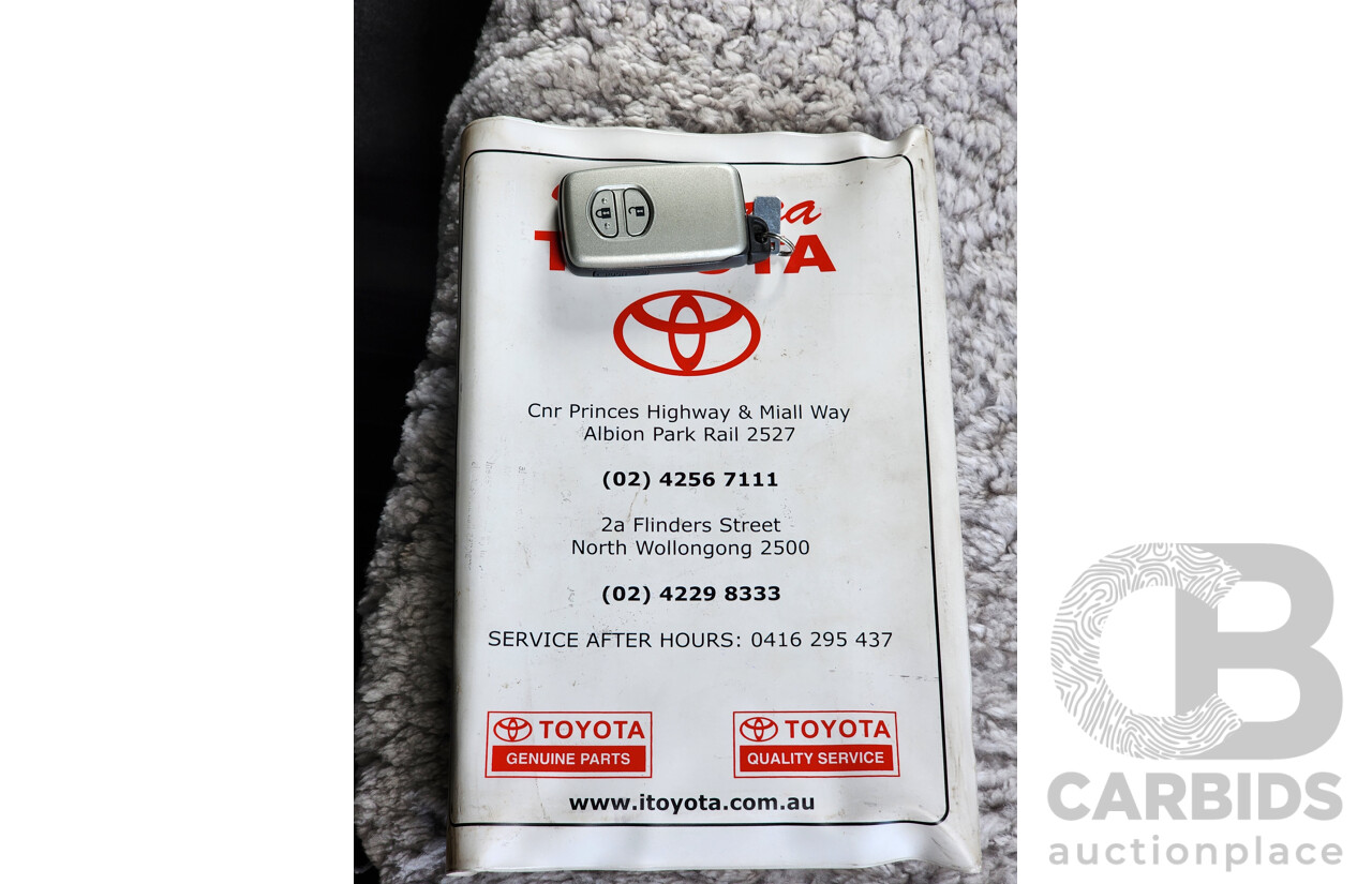 9/2011 Toyota Landcruiser Altitude SE VDJ200R 4d Wagon White 4.5L V8 Turbo Diesel - 8 Seater