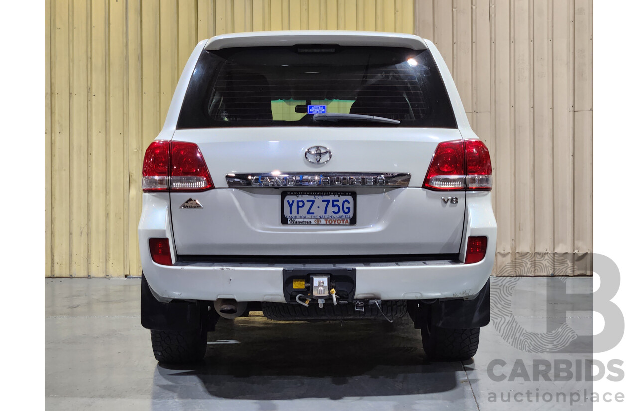 9/2011 Toyota Landcruiser Altitude SE VDJ200R 4d Wagon White 4.5L V8 Turbo Diesel - 8 Seater