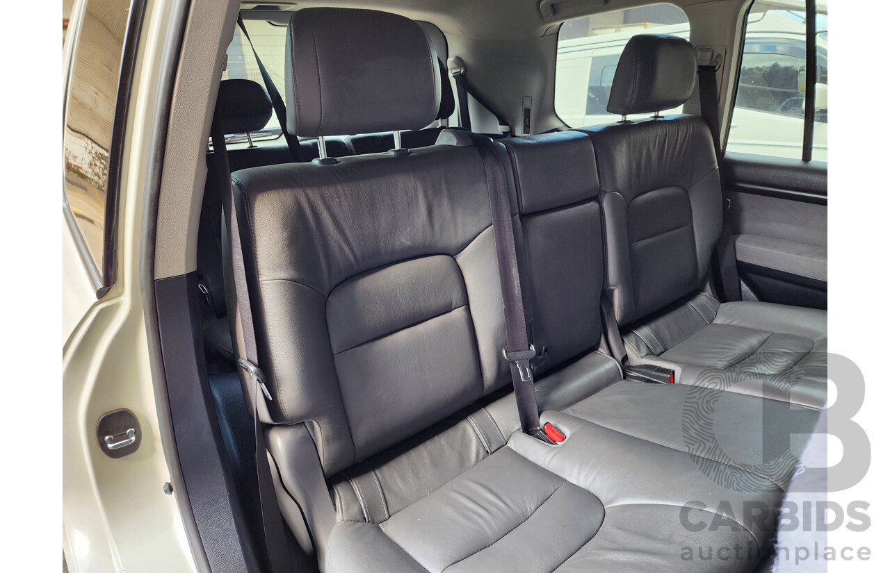 9/2011 Toyota Landcruiser Altitude SE VDJ200R 4d Wagon White 4.5L V8 Turbo Diesel - 8 Seater