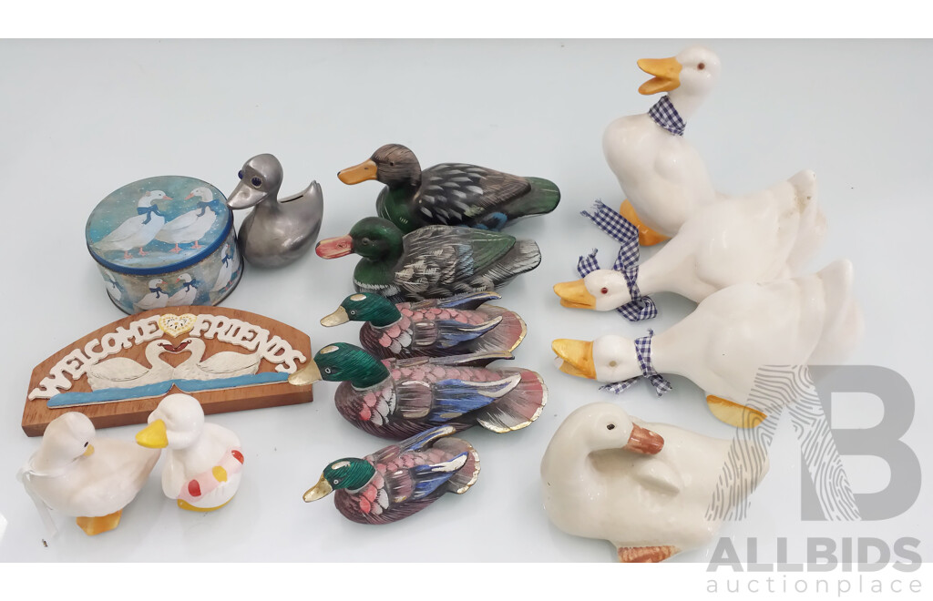 Selection of Duck Ornaments and Decorations - Lot of 14