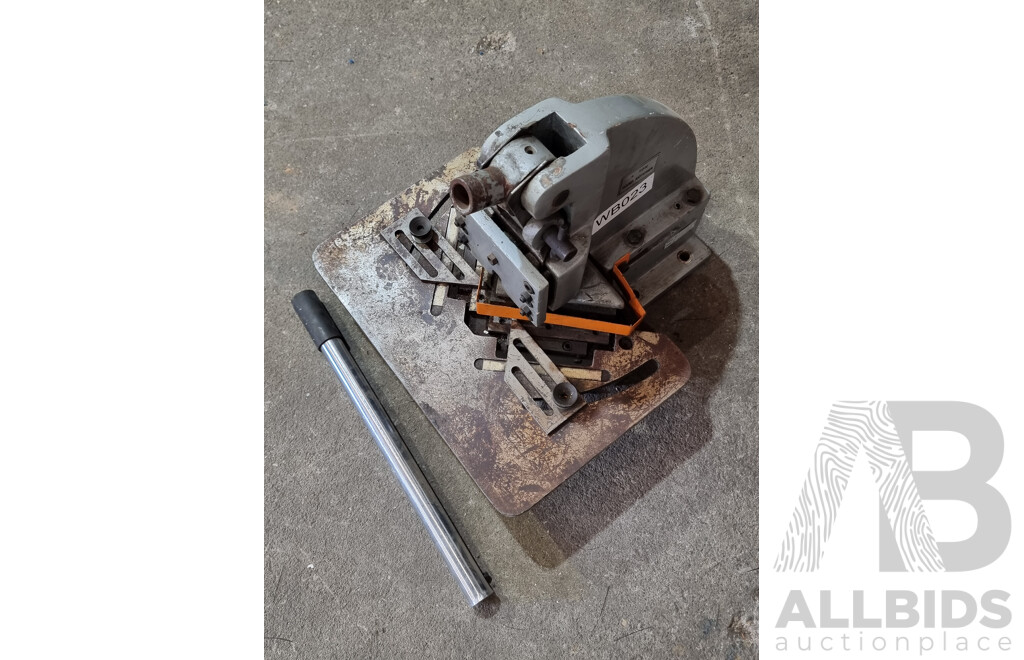 Sheet Metal Hand Notcher - 4 Ton