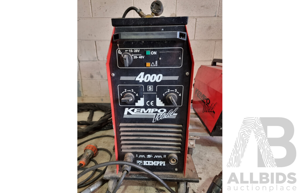 KEPPI 'KEMPO Weld 4000' Welder With KEPPI 'KEMPO Weld K400' Wire Feeder