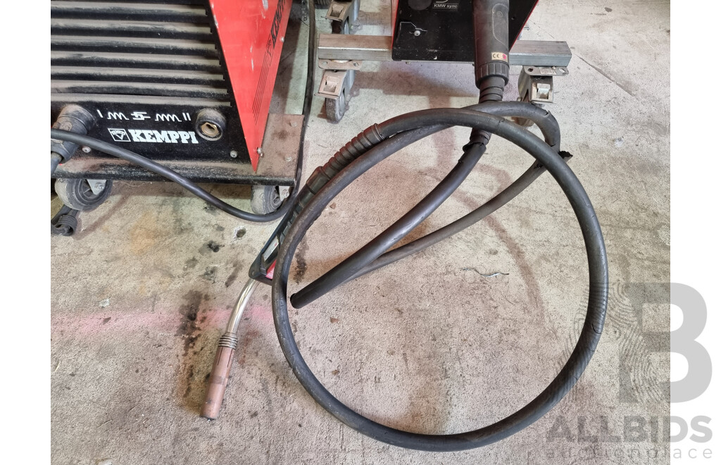 KEPPI 'KEMPO Weld 4000' Welder With KEPPI 'KEMPO Weld K400' Wire Feeder