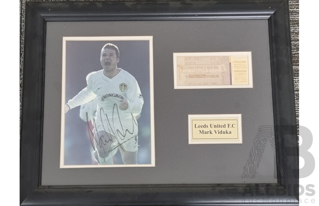 Framed Photograph - Mark Viduka of Leeds United FC - Signed by Mark Viduka