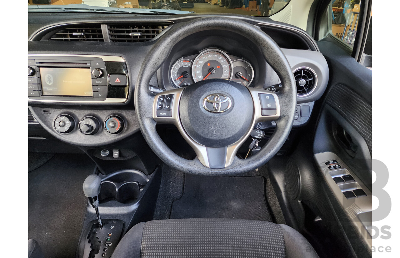 9/2016 Toyota Yaris Ascent NCP130R MY15 5d Hatchback Grey 1.3L