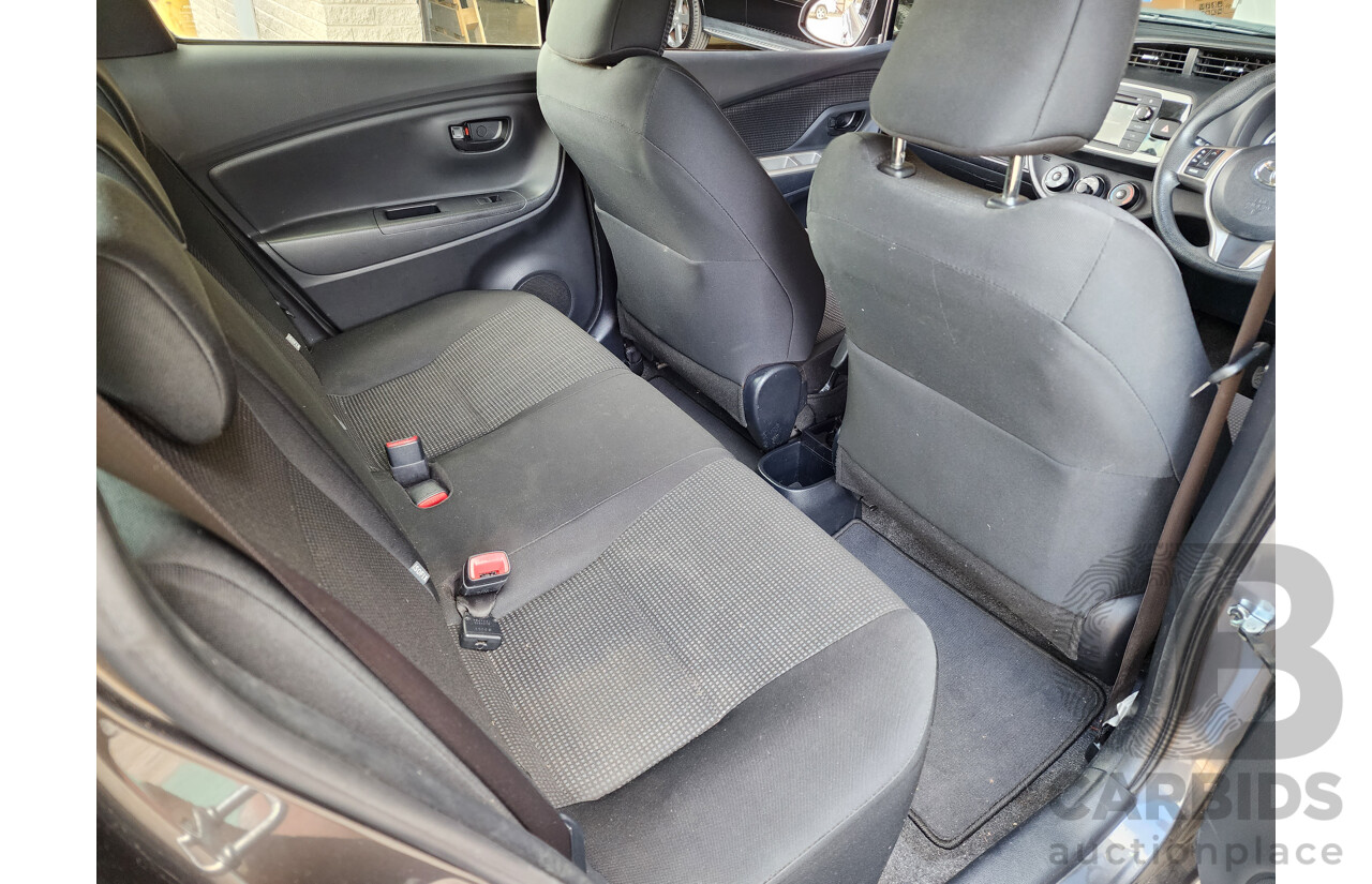 9/2016 Toyota Yaris Ascent NCP130R MY15 5d Hatchback Grey 1.3L