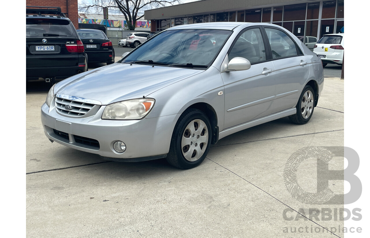 1/2005 Kia Cerato  LD 4d Sedan Silver 2.0L