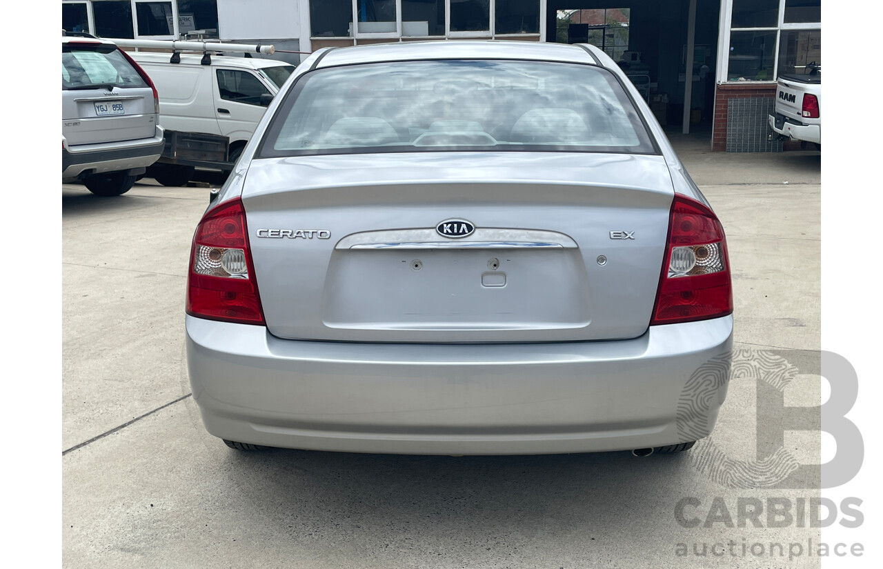 1/2005 Kia Cerato  LD 4d Sedan Silver 2.0L