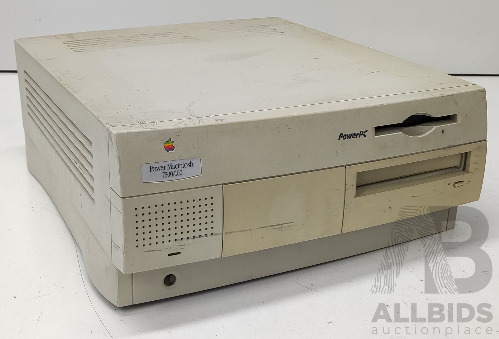 Apple (M3979) Power Macintosh 7500/100 - Lot 1479425 | ALLBIDS