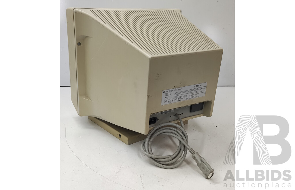 Apple (M1823) Multiple Scan 20 Inch Triton CRT Colour Display