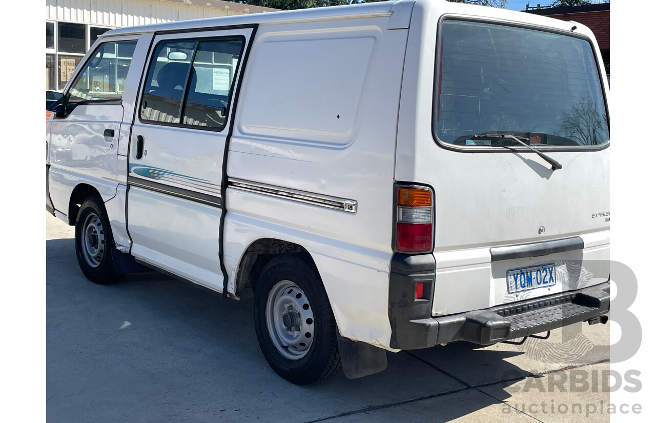 10/2003 Mitsubishi Express SWB SJ-MY03 Van White 2.0L