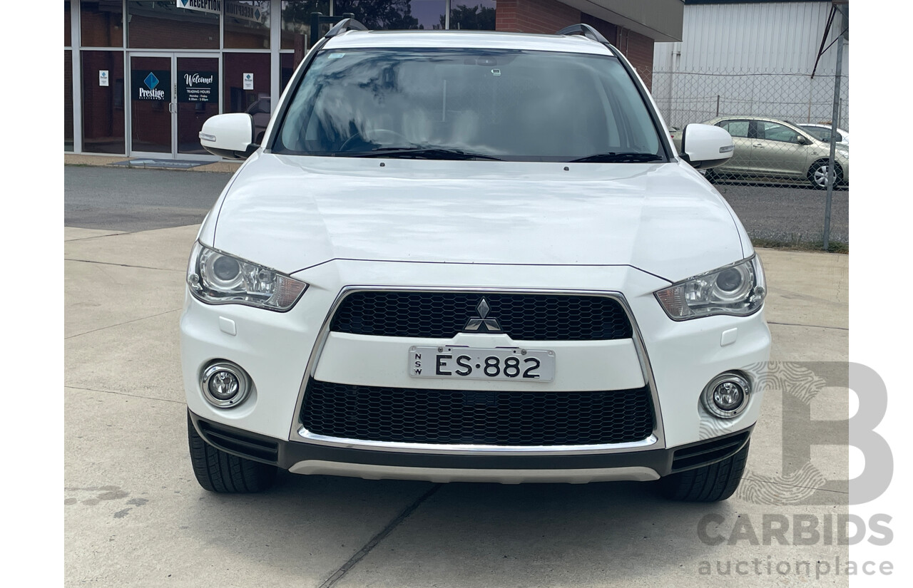 3/2012 Mitsubishi Outlander XLS Luxury ZH MY12 4d Wagon White 2.4L