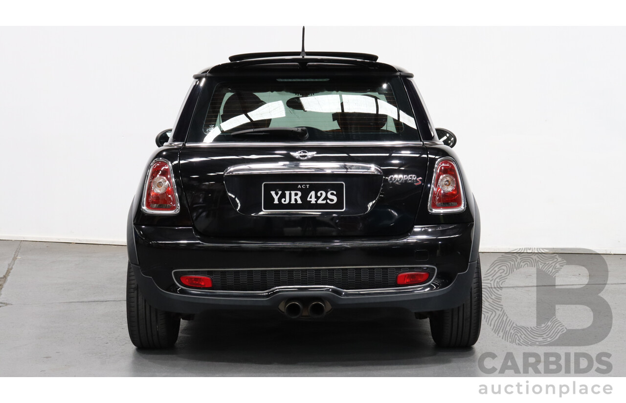 10/2010 Mini Cooper S Mayfair R56 2d Hatchback Black 1.6L Turbo