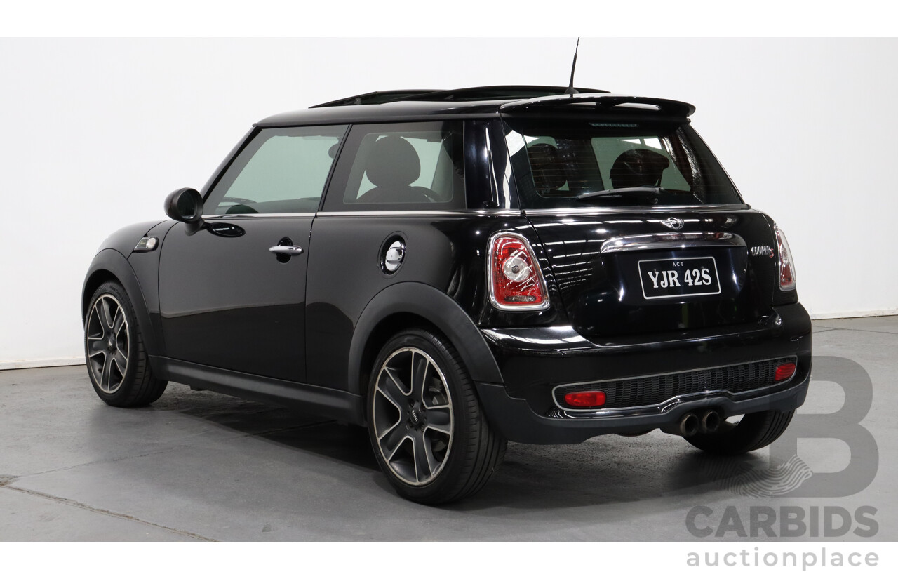 10/2010 Mini Cooper S Mayfair R56 2d Hatchback Black 1.6L Turbo